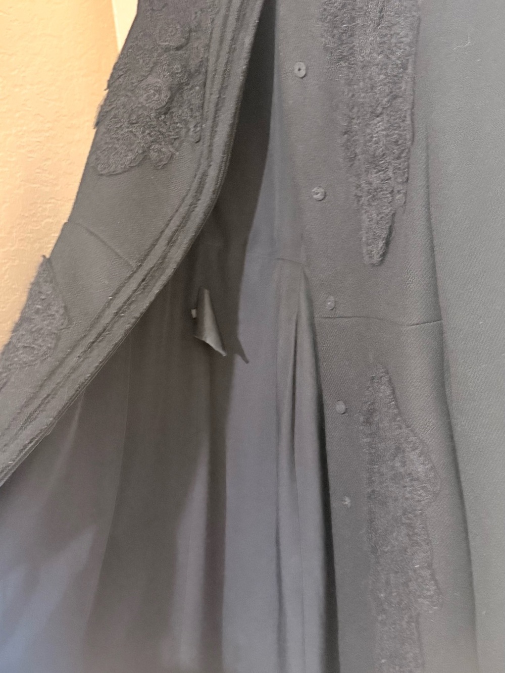 Prada Vintage F/W 2005 Black Wool Crochet Appliqué Coat IT 40 - Picture 7 of 9